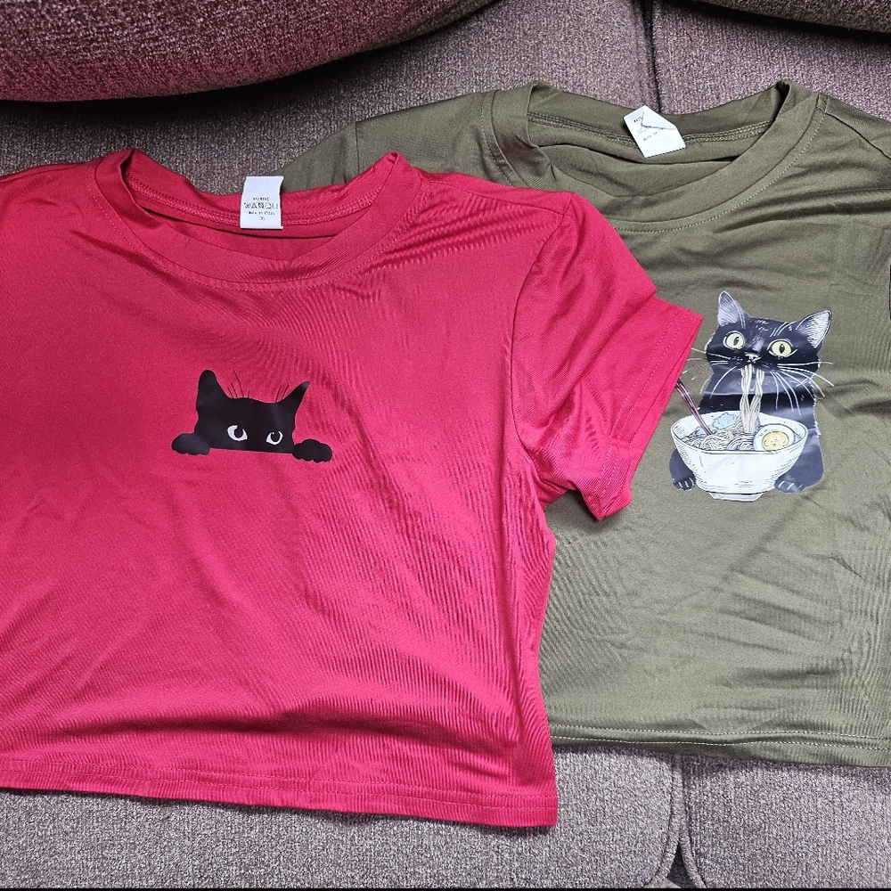 Cat Noodle Graphic T-Shirt - Olive and Red